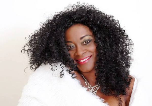 JACKIE MARIE AS DIANA ROSS TRIBUTE