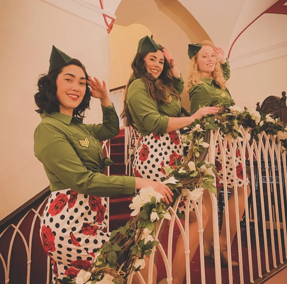 THE BARN-ETTES