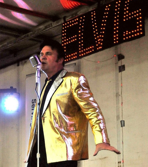 SIMON HENLEY AS ELVIS PRESLEY
