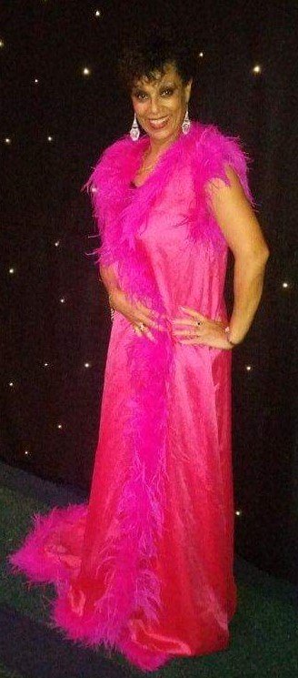 Sandy Lawrence -Shirley Bassey Tribute - Image 3