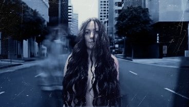 isn't it alanis - Image 3