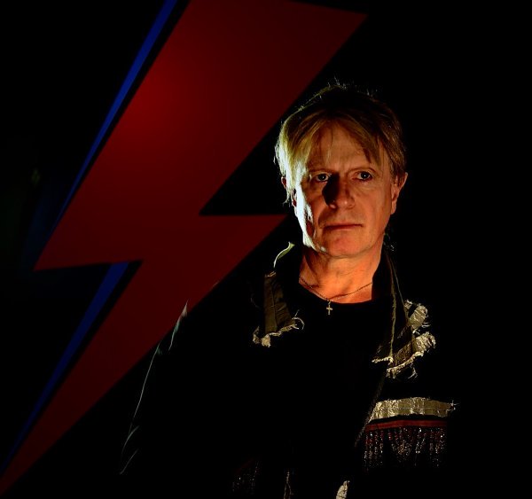 Tarquin as David Bowie - Image 2