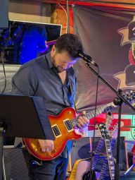 Dirty Roses Band - Image 3