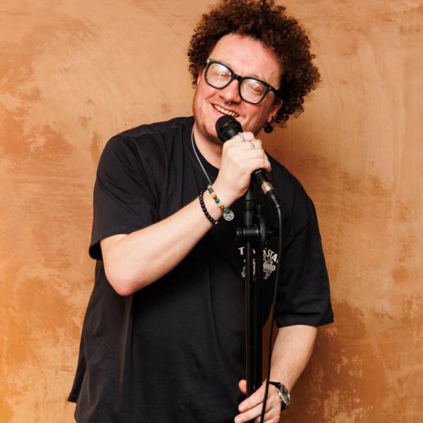 Cadence Gray as simply red - Image 2